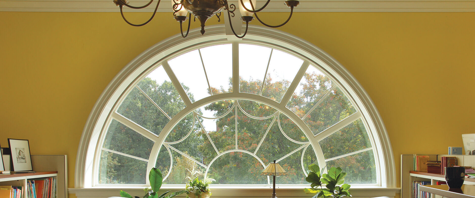 10 Stunning Arched Window Home Design Ideas